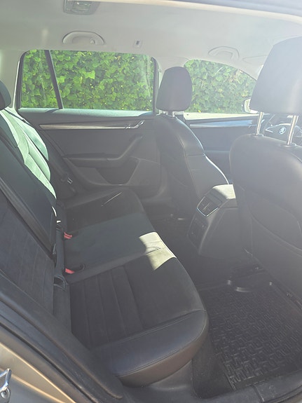 Skoda Octavia 8 of 17