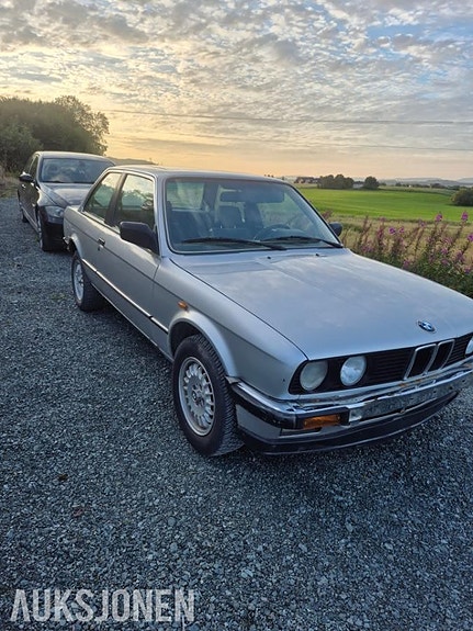 BMW 3-Serie 2 of 10