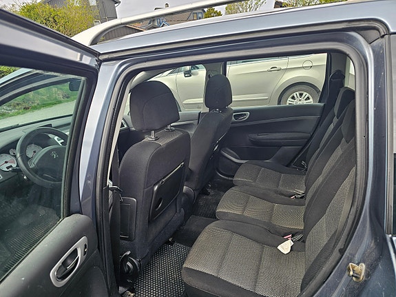 Peugeot 307 SW 5 of 19