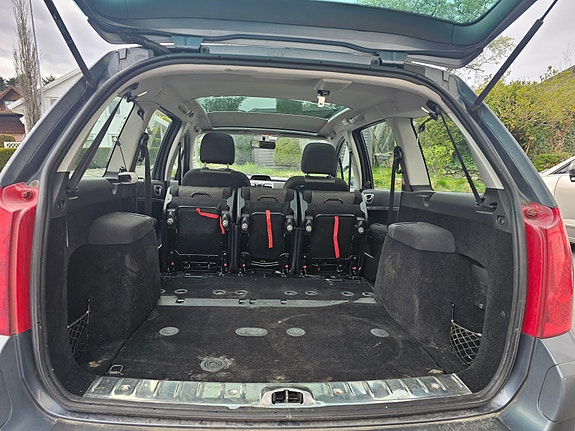 Peugeot 307 SW 9 of 19