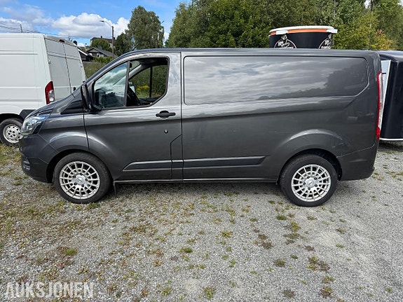 Ford Transit Custom 2 of 30
