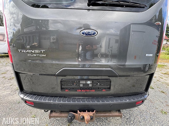 Ford Transit Custom 19 of 30