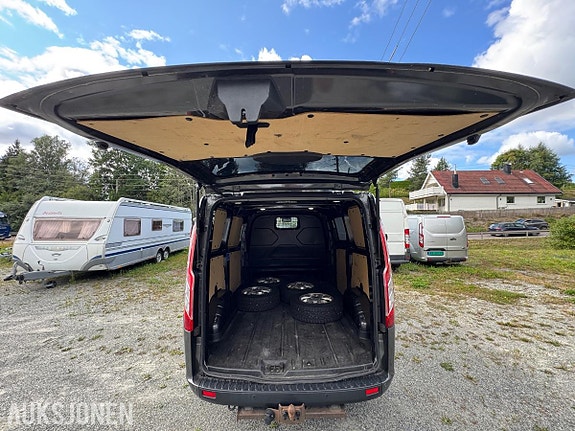 Ford Transit Custom 20 of 30