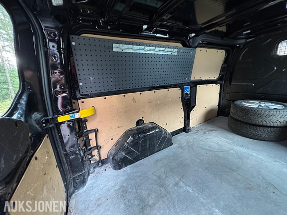 Ford Transit Custom 28 of 30