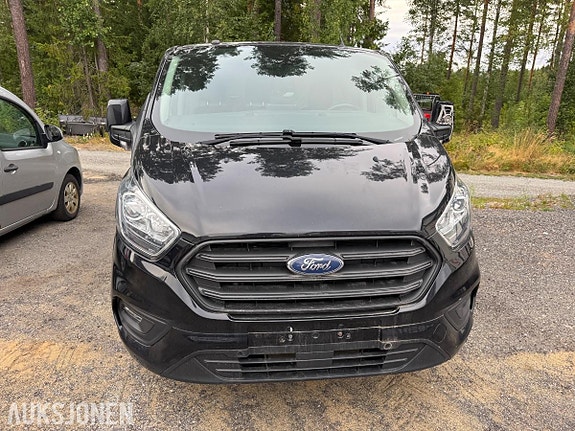 Ford Transit Custom 8 of 30