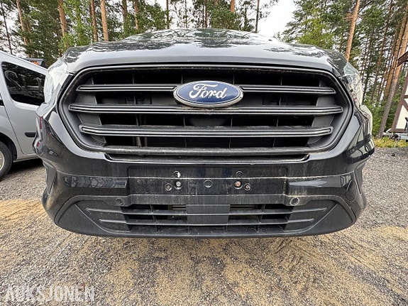 Ford Transit Custom 11 of 30