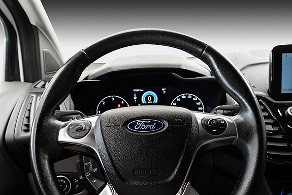Ford Transit Connect 11 of 24