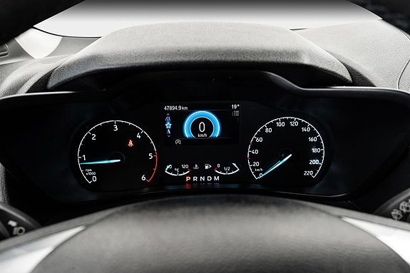 Ford Transit Connect 13 of 24