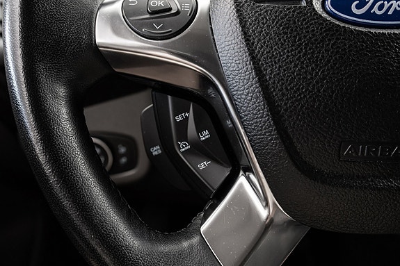 Ford Transit Connect 12 of 24