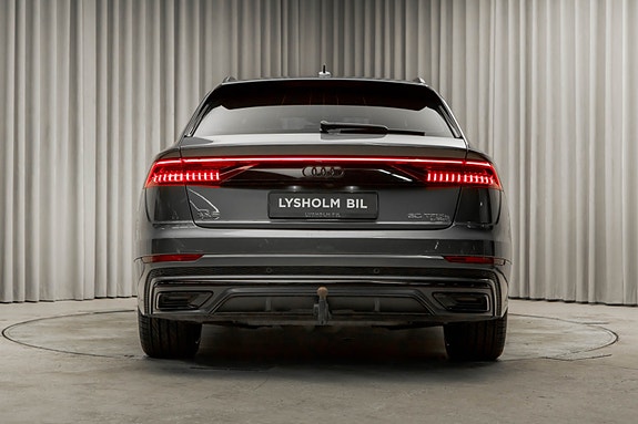 Audi Q8 15 of 30