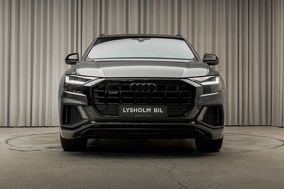 Audi Q8 8 of 30