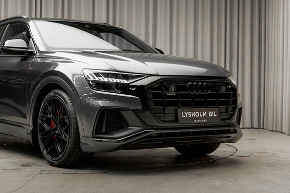 Audi Q8 3 of 30