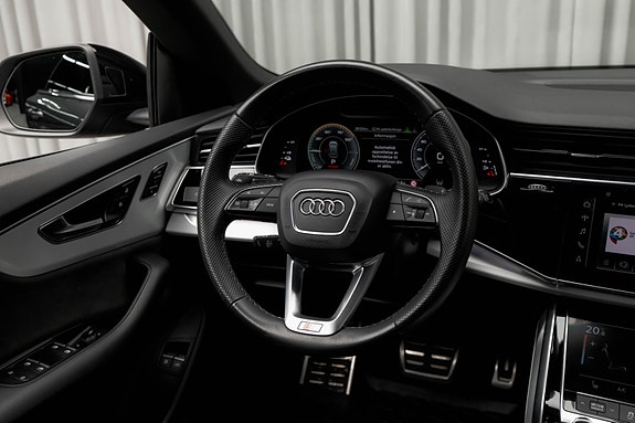 Audi Q8 25 of 30