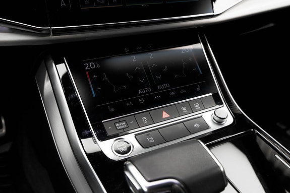 Audi Q8 30 of 30