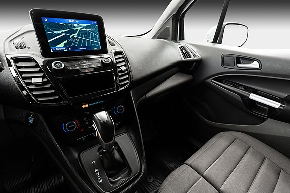Ford Transit Connect 14 of 24