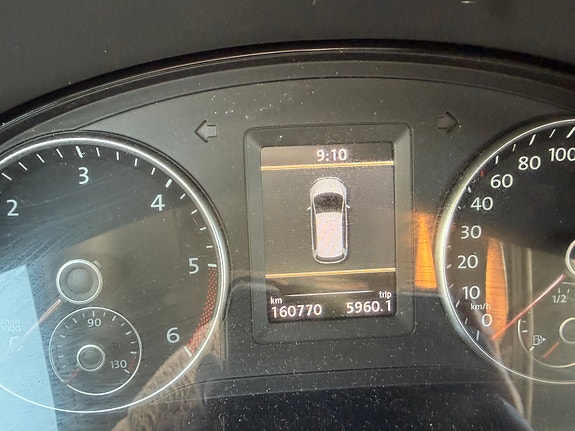 Volkswagen Touran 8 of 10