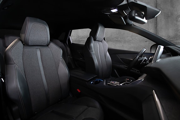 Peugeot 3008 10 of 16