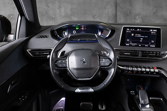 Peugeot 3008 9 of 16