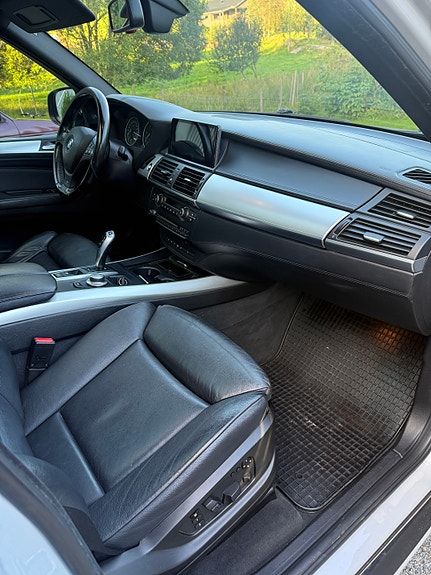 BMW X5 23 of 30