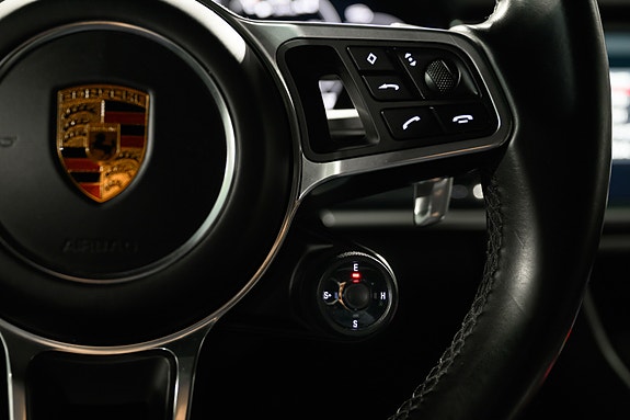 Porsche Panamera 14 of 30