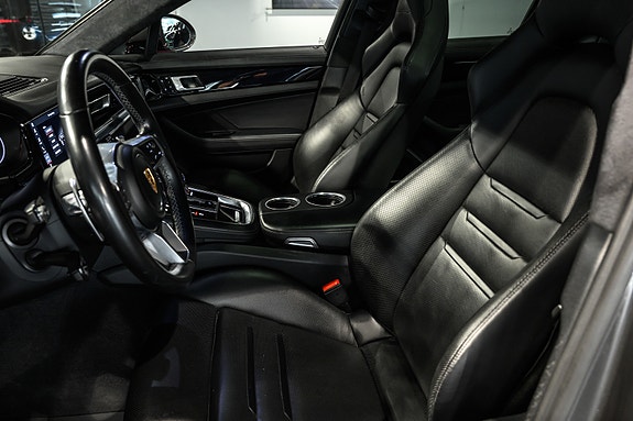 Porsche Panamera 12 of 30