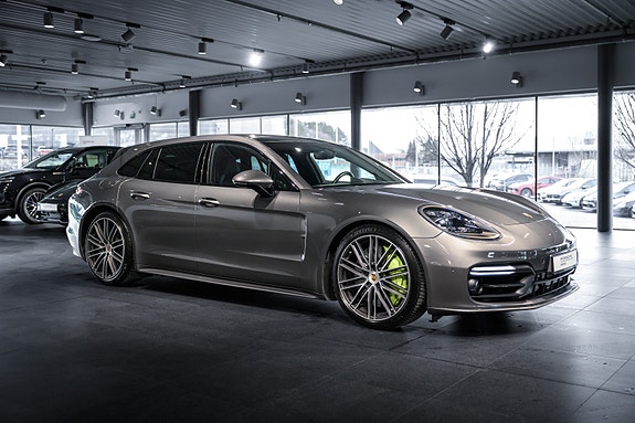 Porsche Panamera 6 of 30