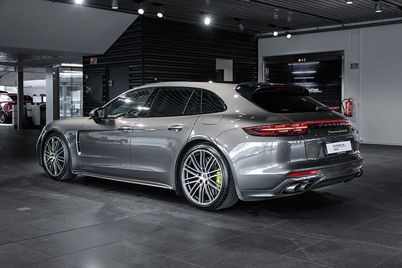 Porsche Panamera 3 of 30