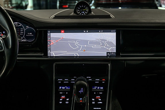 Porsche Panamera 22 of 30