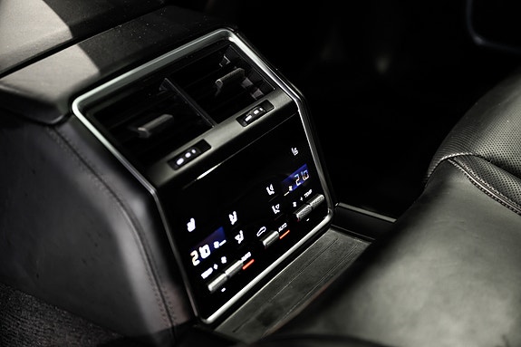 Porsche Panamera 20 of 30