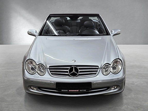 Mercedes-Benz CLK200 9 of 30