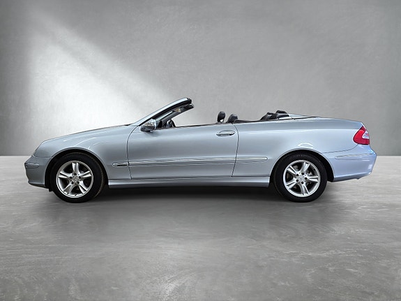 Mercedes-Benz CLK200 7 of 30
