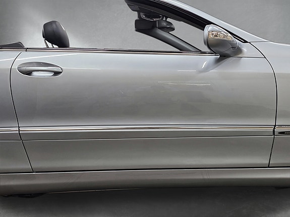 Mercedes-Benz CLK200 14 of 30