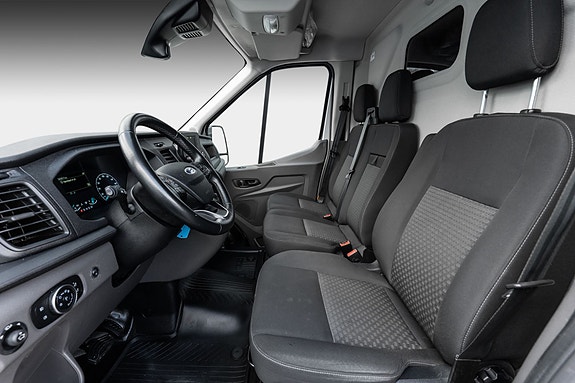 Ford Transit 19 of 24