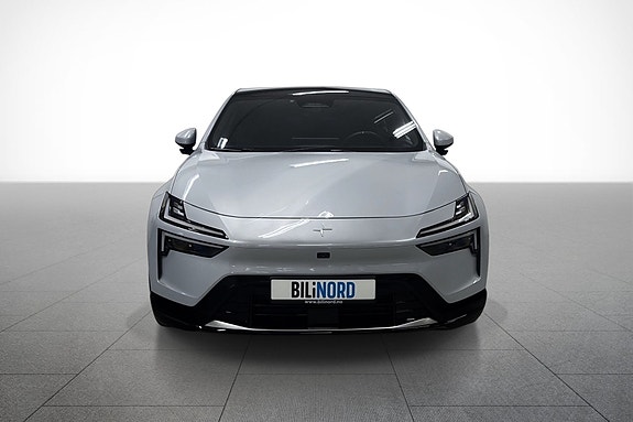 Polestar 4 3 of 17