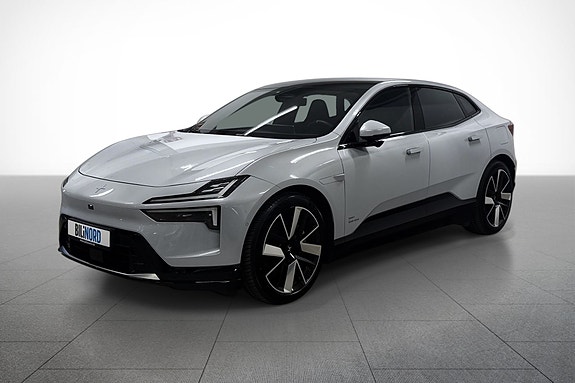 Polestar 4 2 of 17
