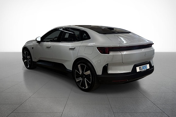 Polestar 4 4 of 17