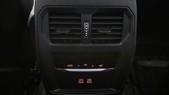 BMW i4 19 of 30