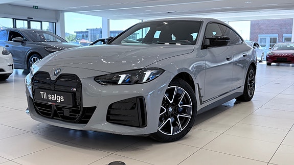 BMW i4 4 of 30