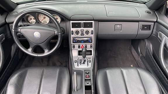 Mercedes-Benz SLK 10 of 16