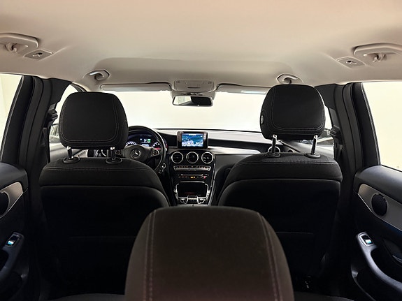 Mercedes-Benz GLC350 e 29 of 30