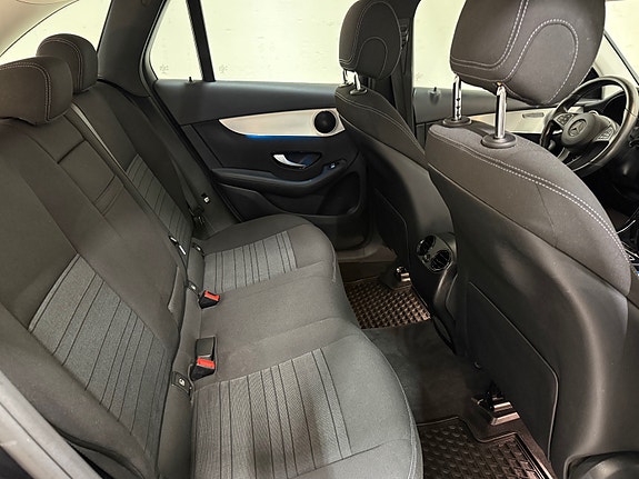 Mercedes-Benz GLC350 e 19 of 30