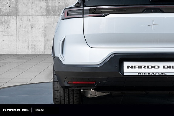 Polestar 3 9 of 30