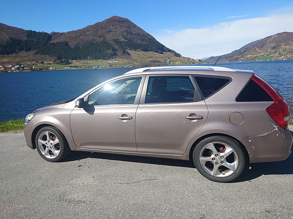 Kia Ceed 3 of 15