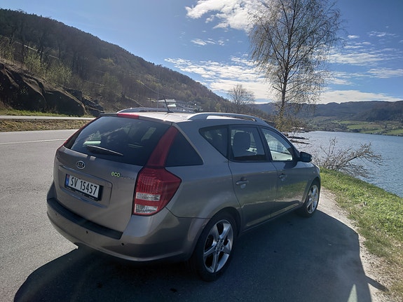 Kia Ceed 4 of 15