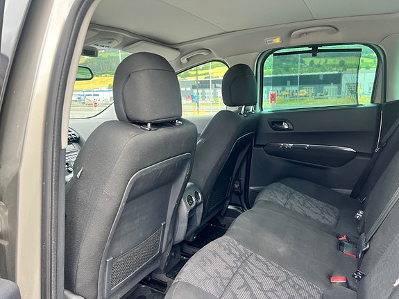 Peugeot 3008 13 of 24