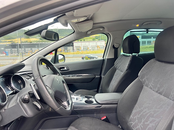 Peugeot 3008 10 of 24