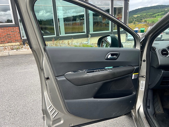 Peugeot 3008 12 of 24