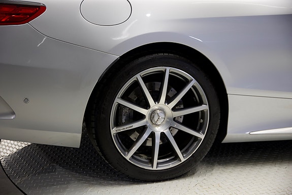 Mercedes-Benz S500 12 of 19