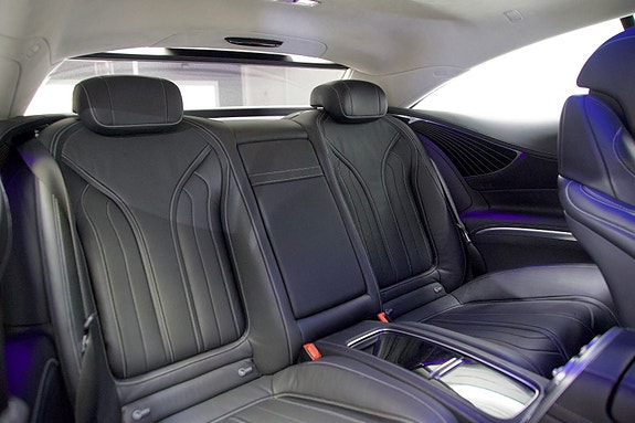 Mercedes-Benz S500 4 of 19