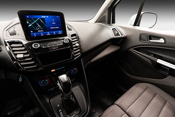 Ford Transit Connect 13 of 24